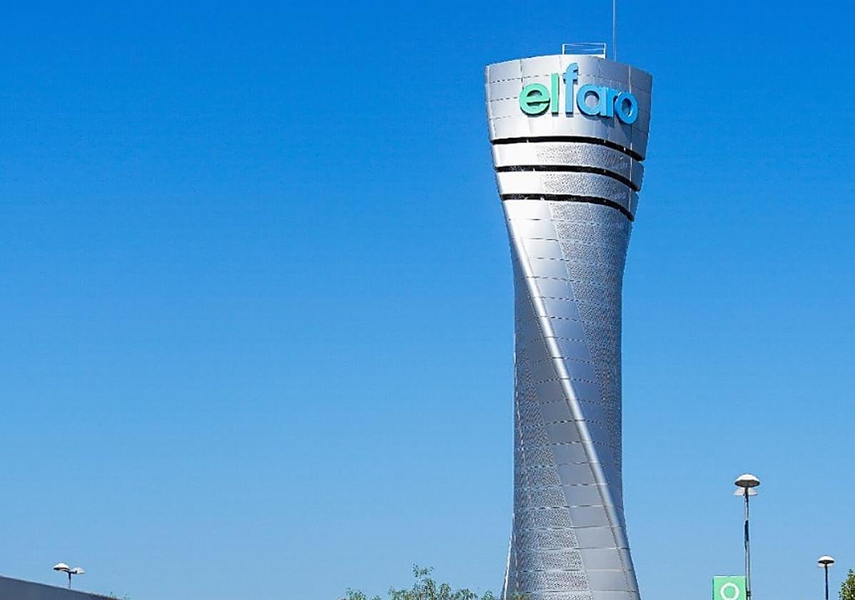 Centro Comercial 'El Faro'.