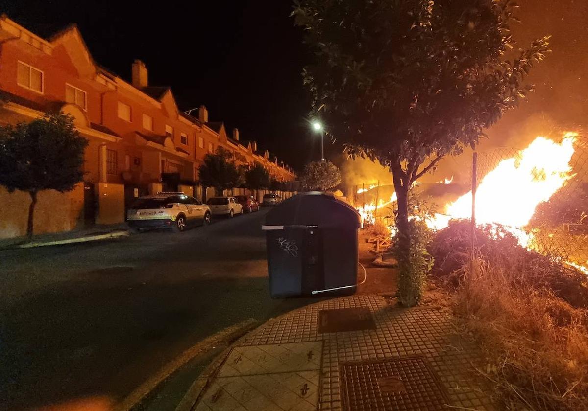 Así ha sido el incendio en el barrio La Corchera