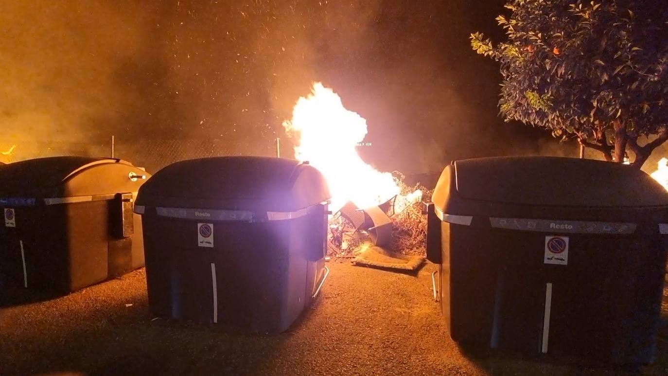 Así ha sido el incendio en el barrio La Corchera