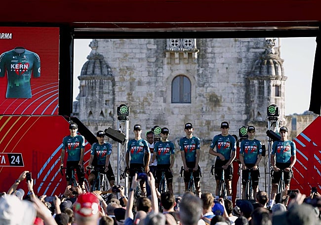 Presentación del Kern Pharma este jueves en Lisboa, con Jorge Gutiérrez, tercero por la izquierda.