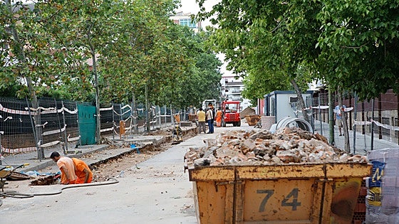 En marcha la obra que evitará bajadas de presión y reventones en 4.500 viviendas de Cáceres