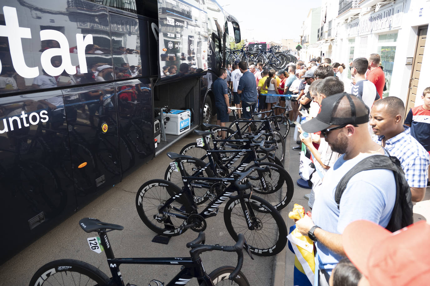 La Vuelta se despide de Extremadura, en imágenes