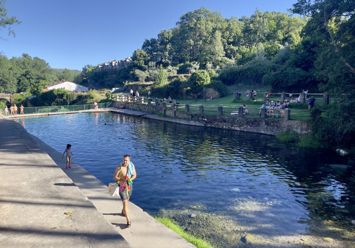 La piscina natural que lo tiene todo