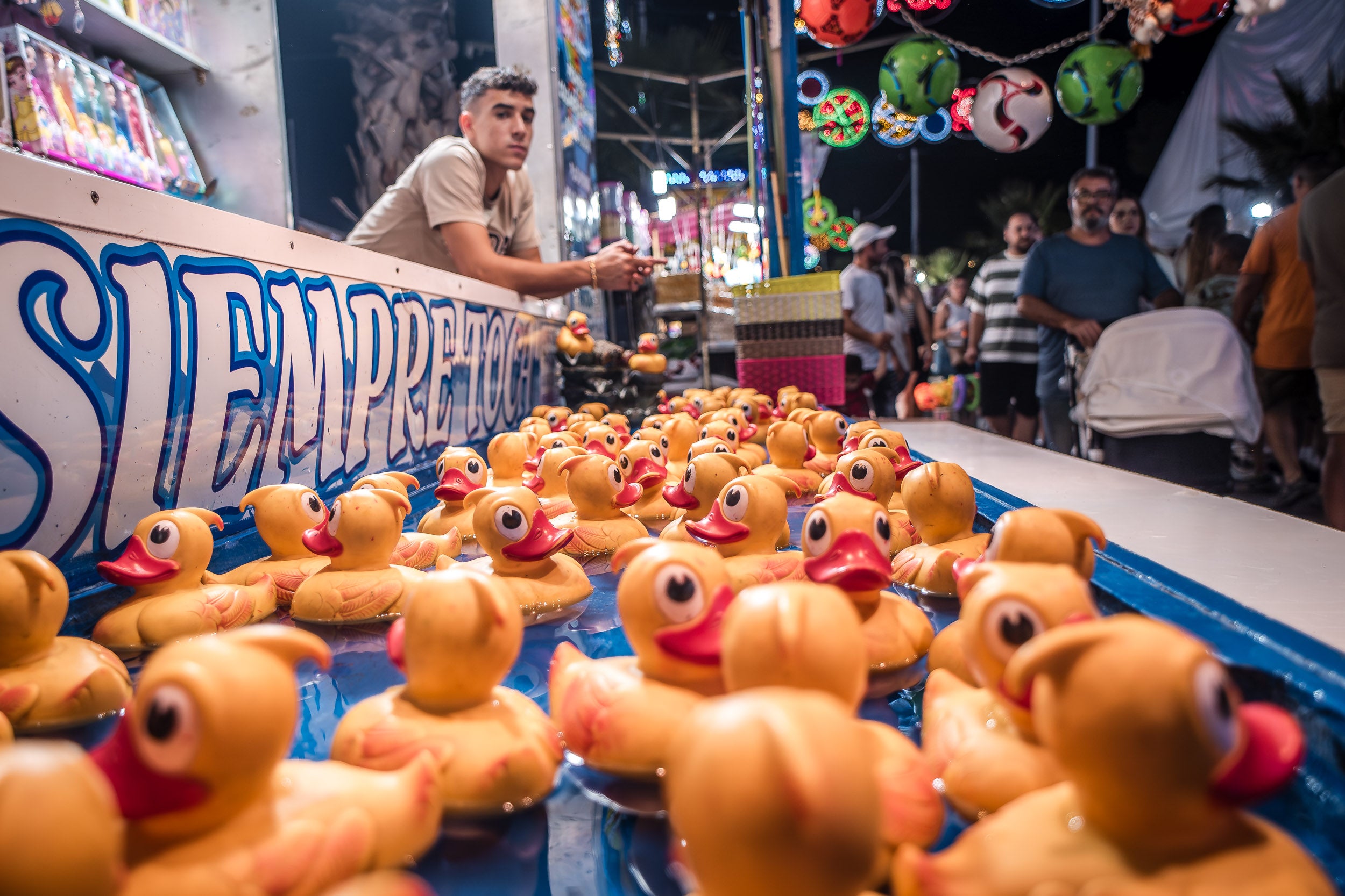 FOTOS | El alumbrado ilumina la Feria de Mérida