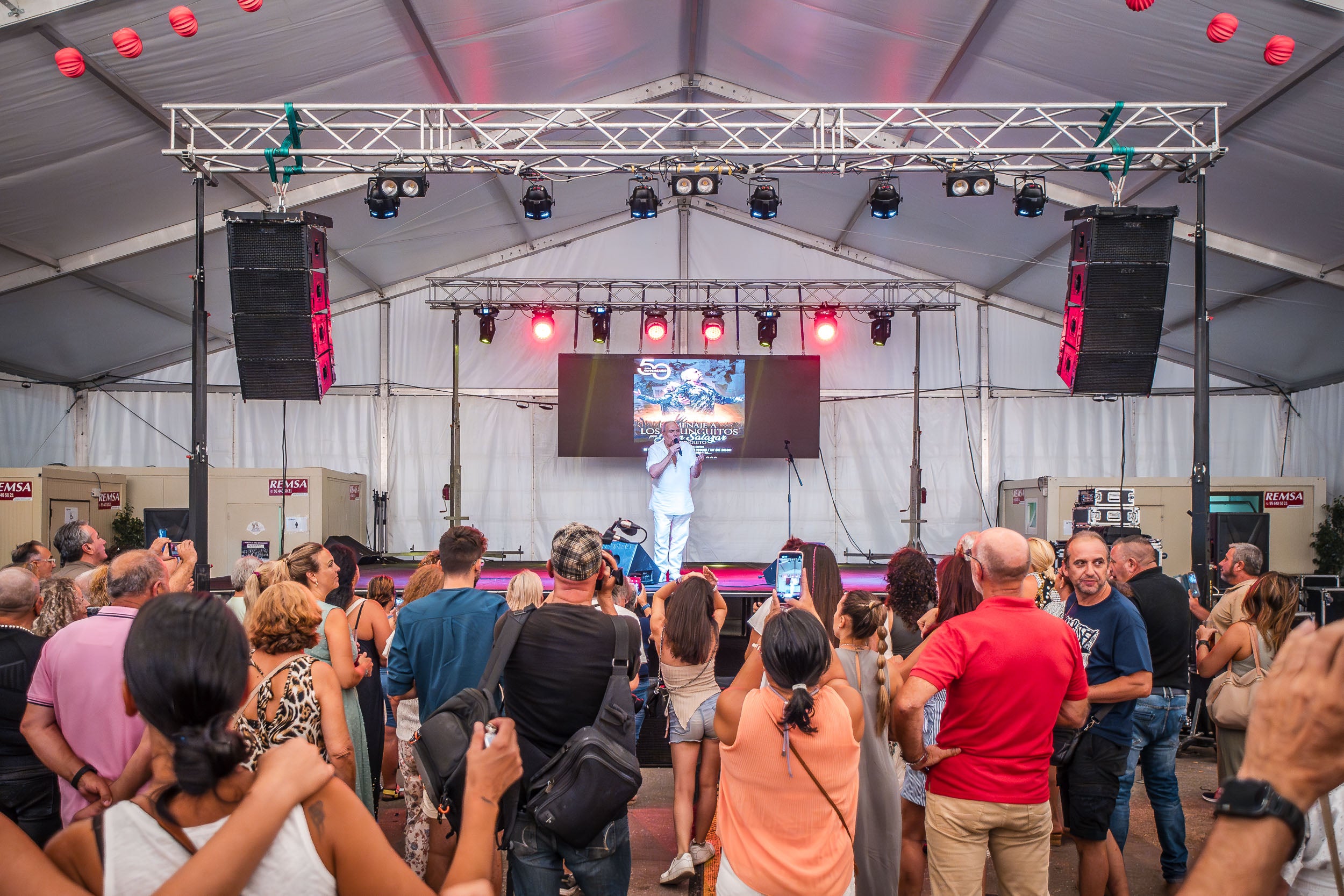 FOTOS | El alumbrado ilumina la Feria de Mérida