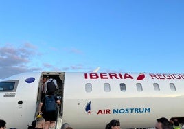 Foto tomada por una pasajera del vuelo durante la escala en Madrid.