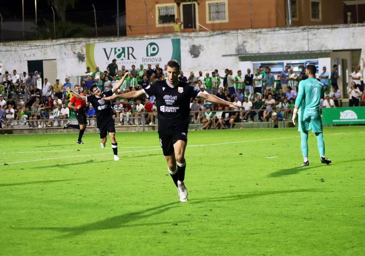 Javi Eslava celebra uno de sus dos goles con el gesto del avión.