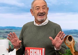 Karlos Arguiñano con su último libro.