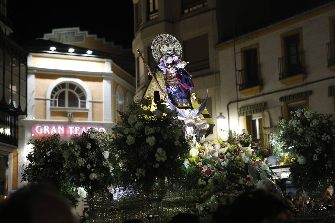 Imágenes de la patrona por las calles de Cáceres (II)