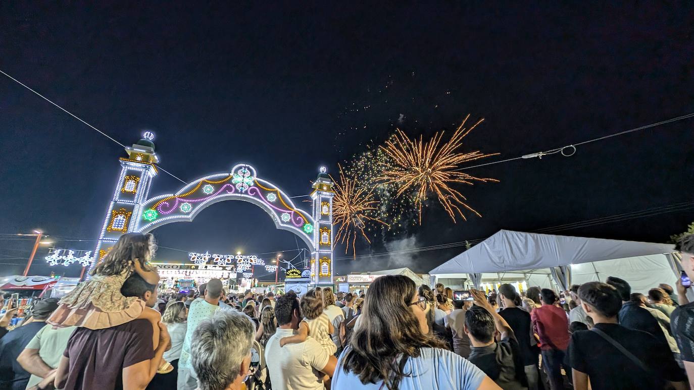 El ferial de Don Benito se enciende para despedir el verano