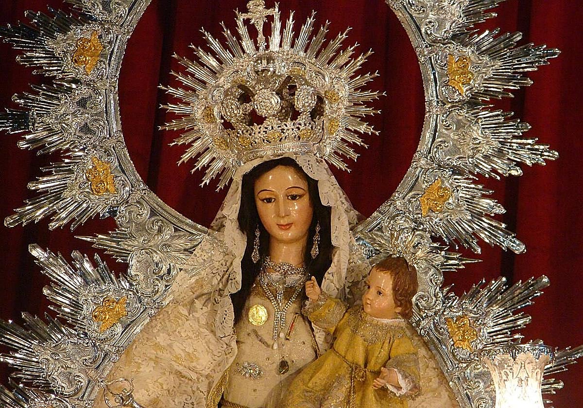 Ntra. Sra. de la Salud en la parroquia de Santa Catalina de Fregenal.