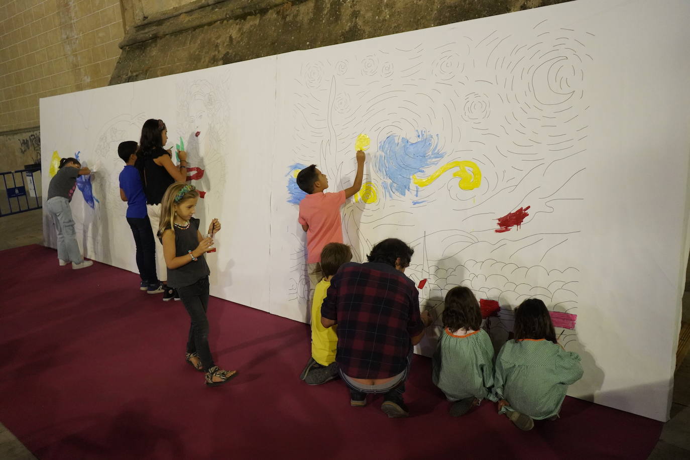 Las calles repletas en la Noche en Blanco de Badajoz | Fotos