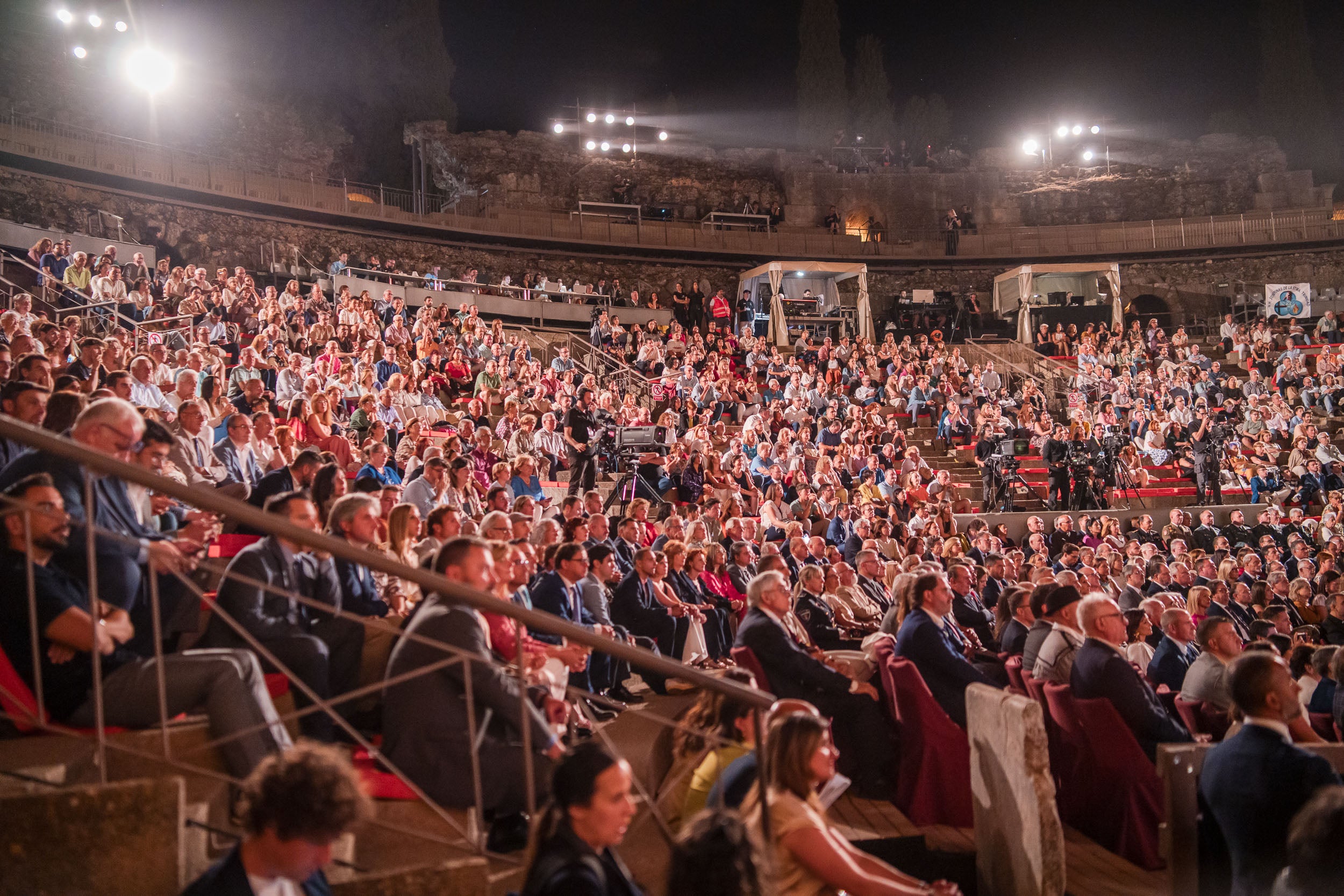 Fotos de ambiente en el acto de entrega de las Medallas de Extremadura