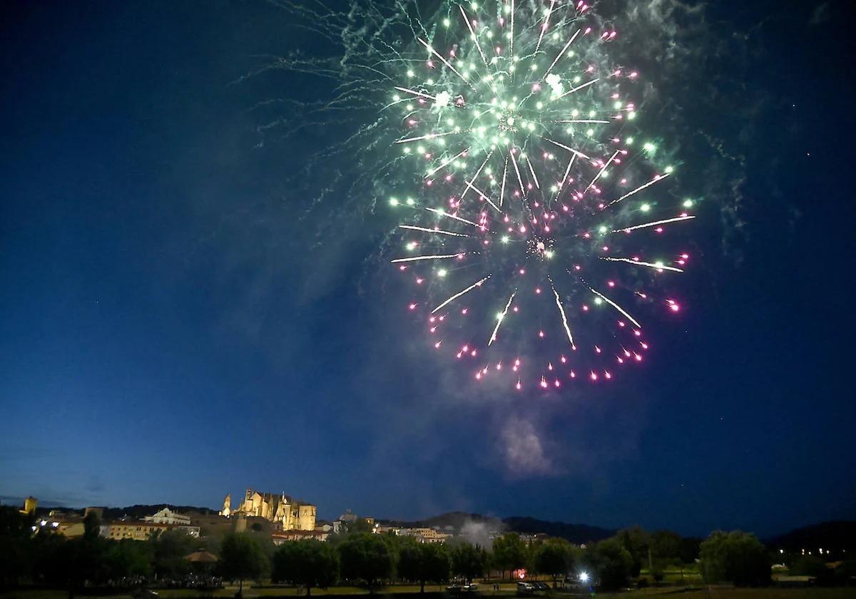 El pleno aprueba que la feria de junio de Plasencia mantenga los dos días festivos