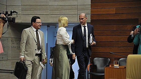 El PP no consigue aprobar una propuesta contra el cupo catalán por el desplante de Vox