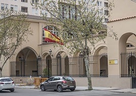 Los arrestados fueron conducidos a la comandancia de la Guardia Civil en Badajoz.