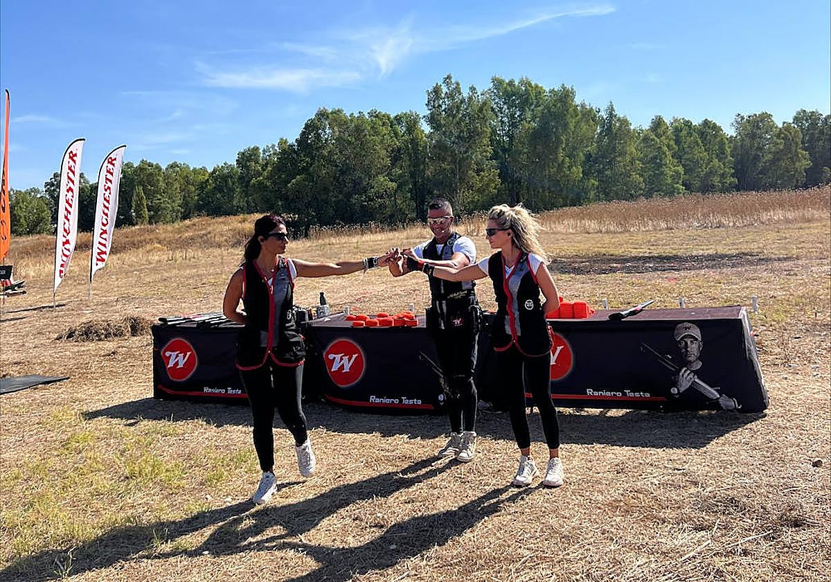 El tirador Raniero Testa durante su exhibición este sábado en Badajoz