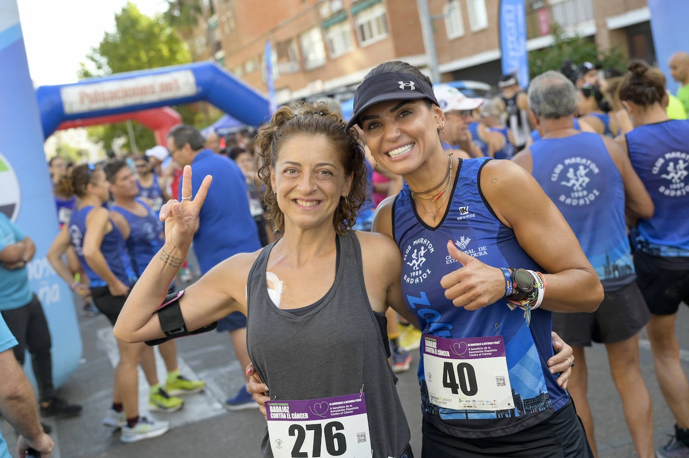 La Carrera Contra el Cáncer de Badajoz, en imágenes (I)