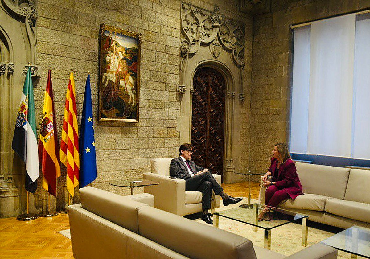 Salvador Illa y Blanca Martín en el palacio de la Generalitat.