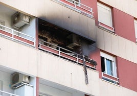 El incendio se produjo a las seis de la mañana en la Avenida de la Bondad.