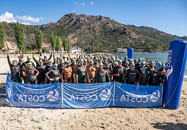 Junto a los competidores de una las regatas