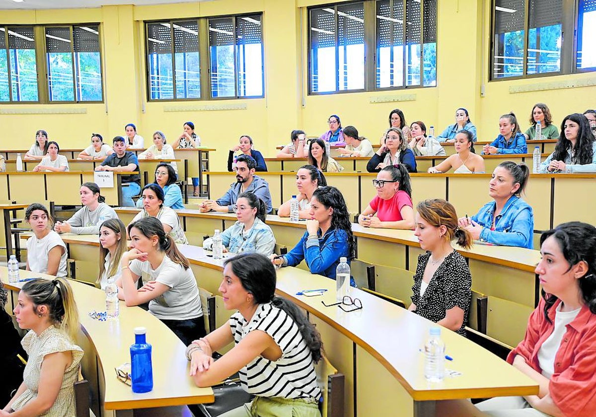 Opositores de Educación en las pruebas celebradas el pasado mes de junio.