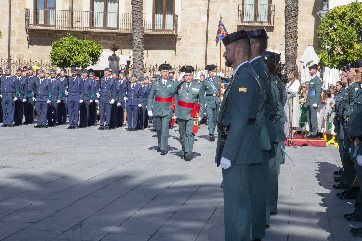 La semana de la Guardia Civil comienza con el izado de la bandera