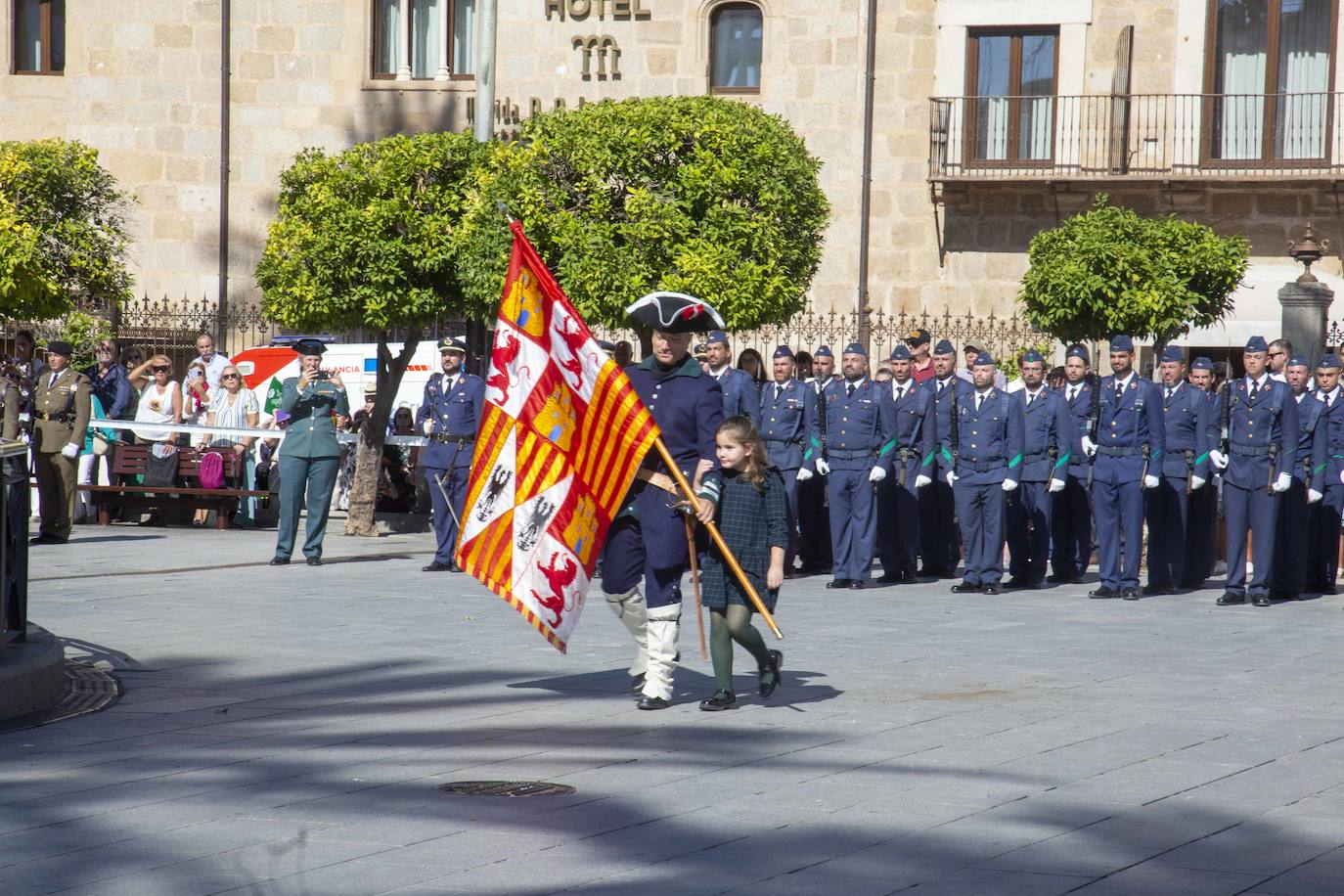 La semana de la Guardia Civil comienza con el izado de la bandera