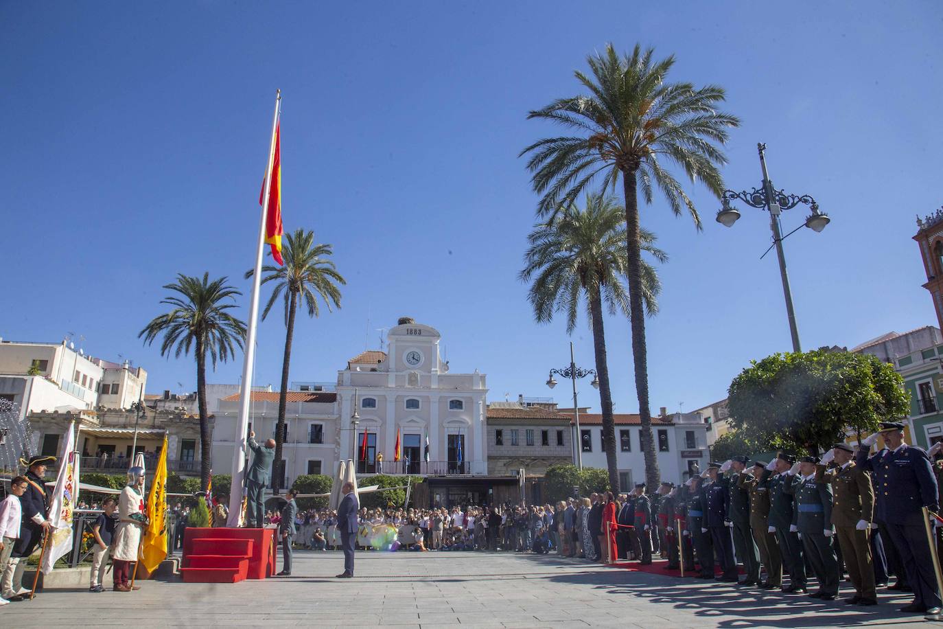 La semana de la Guardia Civil comienza con el izado de la bandera