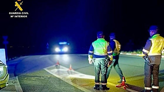 Un agente fuera de servicio detiene a un conductor ebrio en Valdeobispo