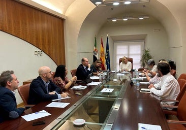 La Junta pagará el 2% a los funcionarios a partir de 2025, pero en varias anualidades