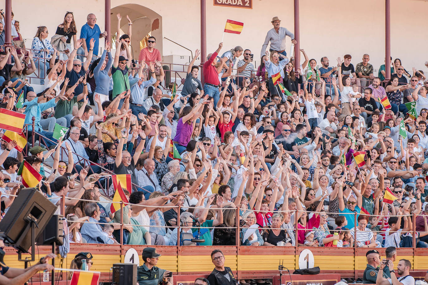 Fotos | Así fue la exhibición de la Guardia Civil en Mérida