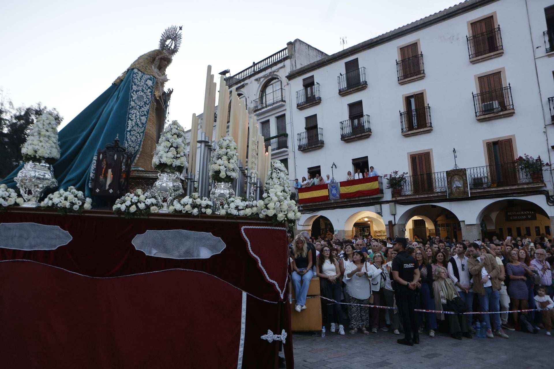 Procesión magna mariana en Cáceres, en imágenes (II)