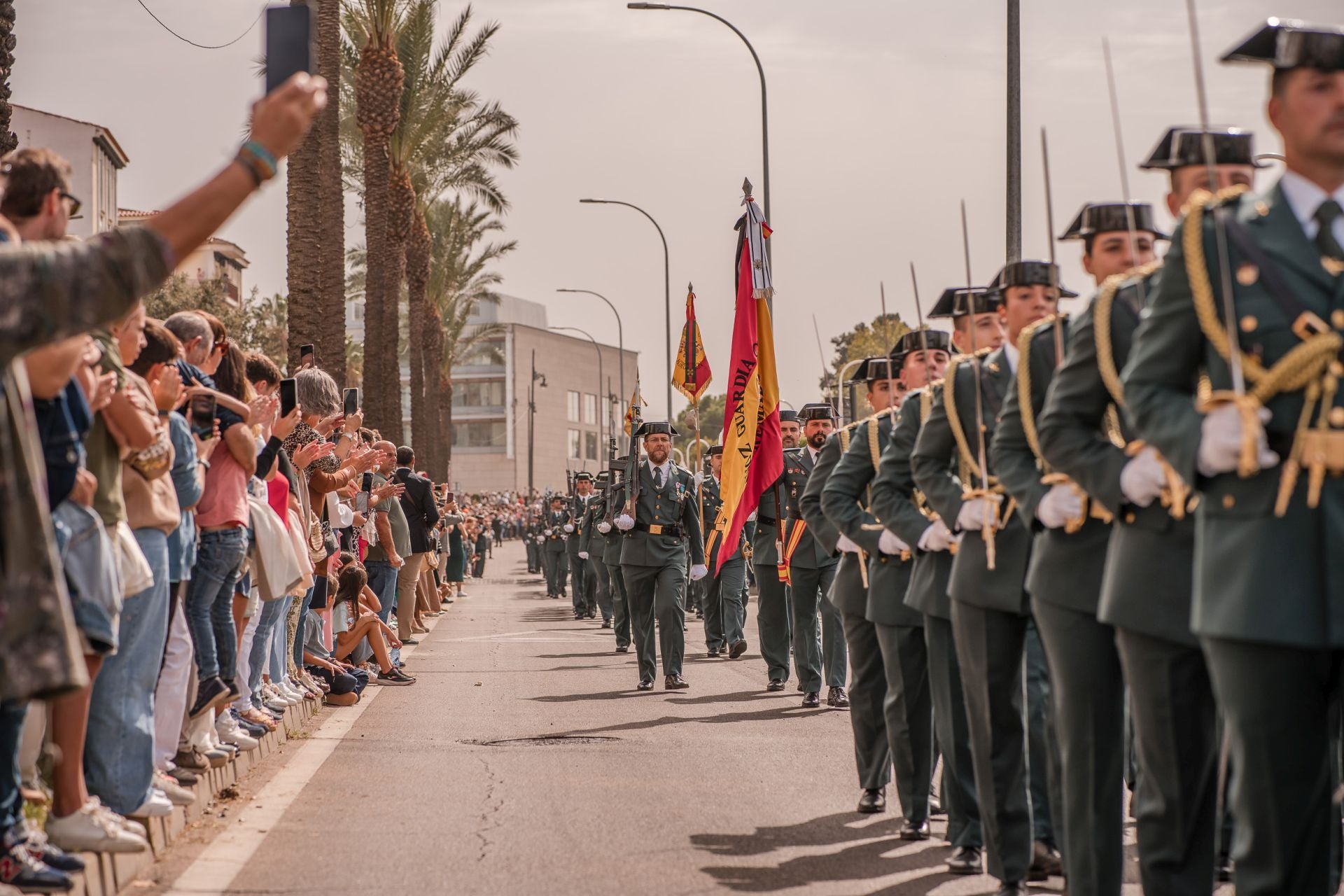 Desfile de la Guardia Civil en Mérida, en imágenes (II)