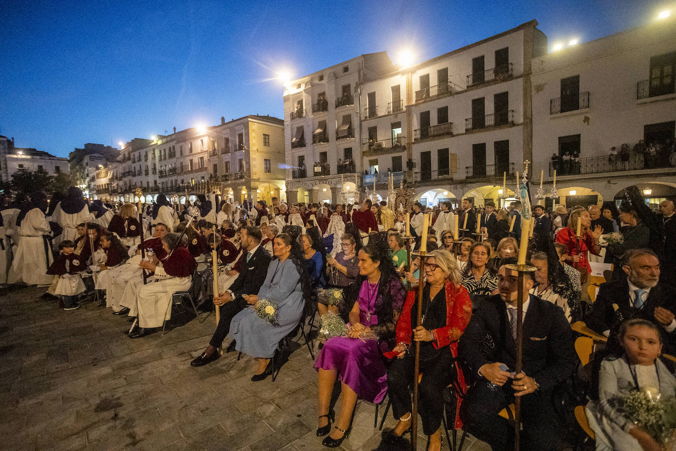 Procesión magna mariana en Cáceres, en imágenes (II)