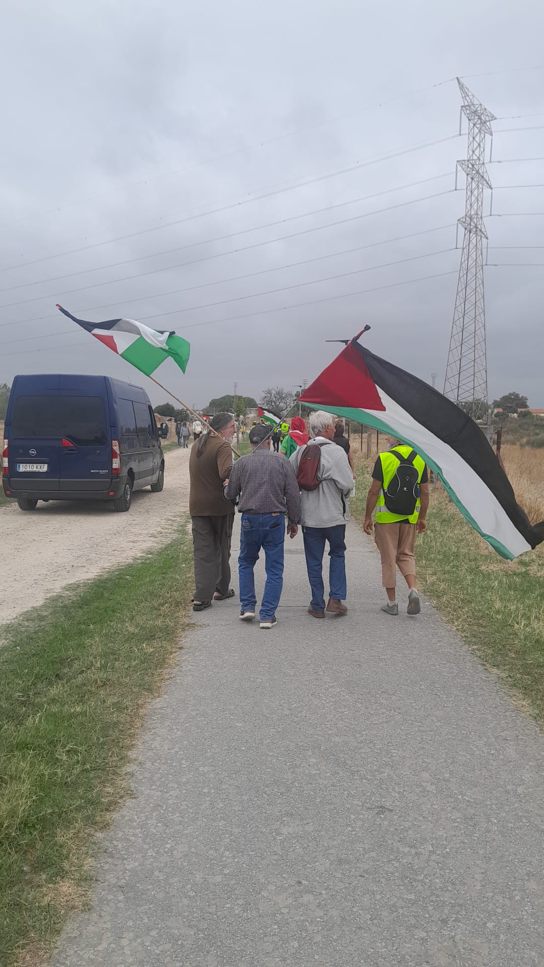 Fotos | Así ha sido la protesta en Navalmoral contra las armas y el «genocidio» en Palestina