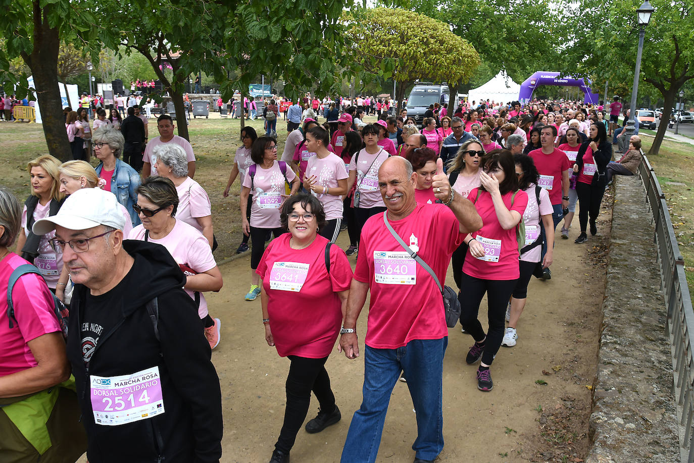 La marcha rosa de Plasencia, en imágenes