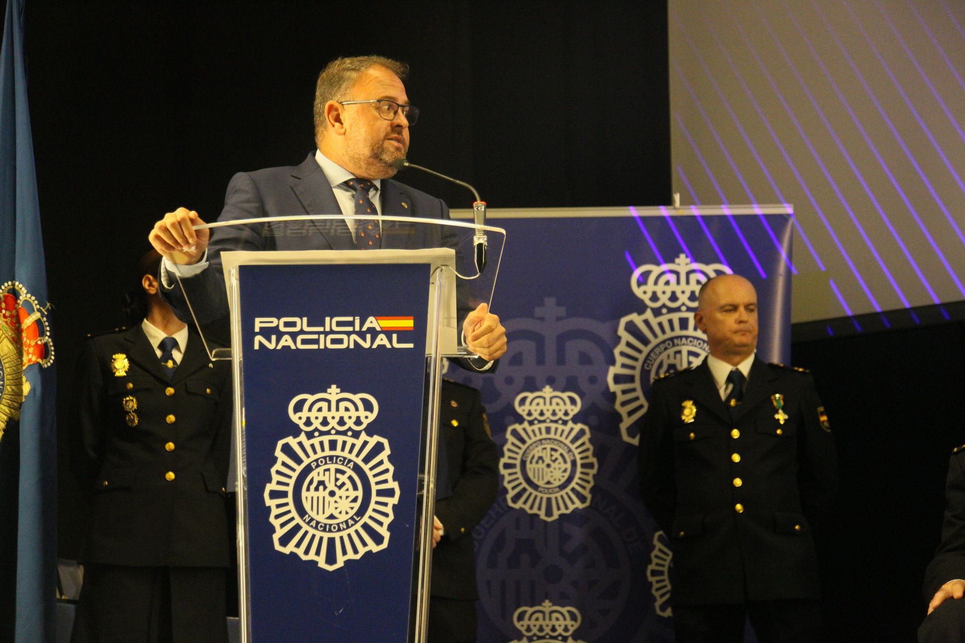 La Policía Nacional celebra en Mérida el día de su patrón