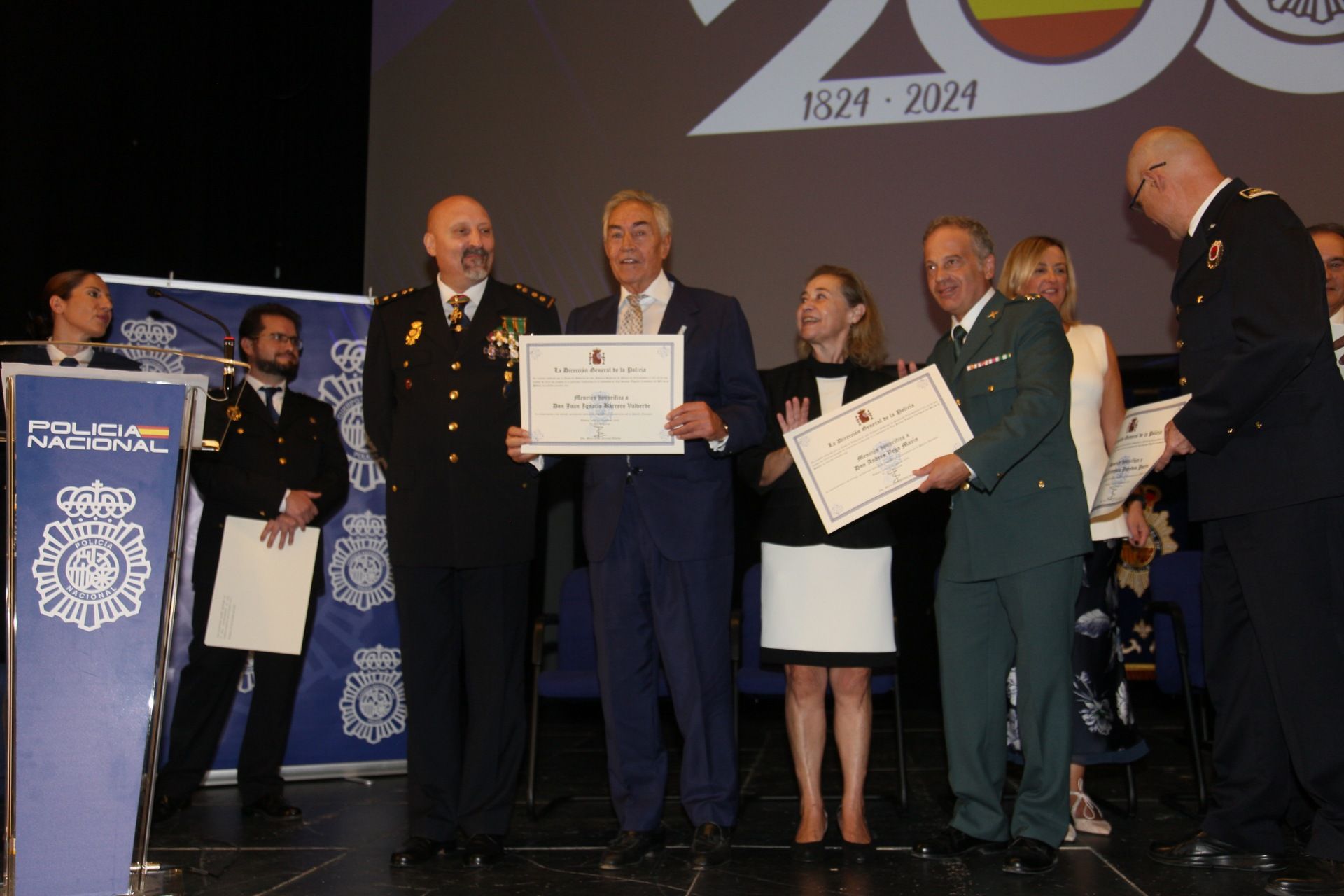 La Policía Nacional celebra en Mérida el día de su patrón