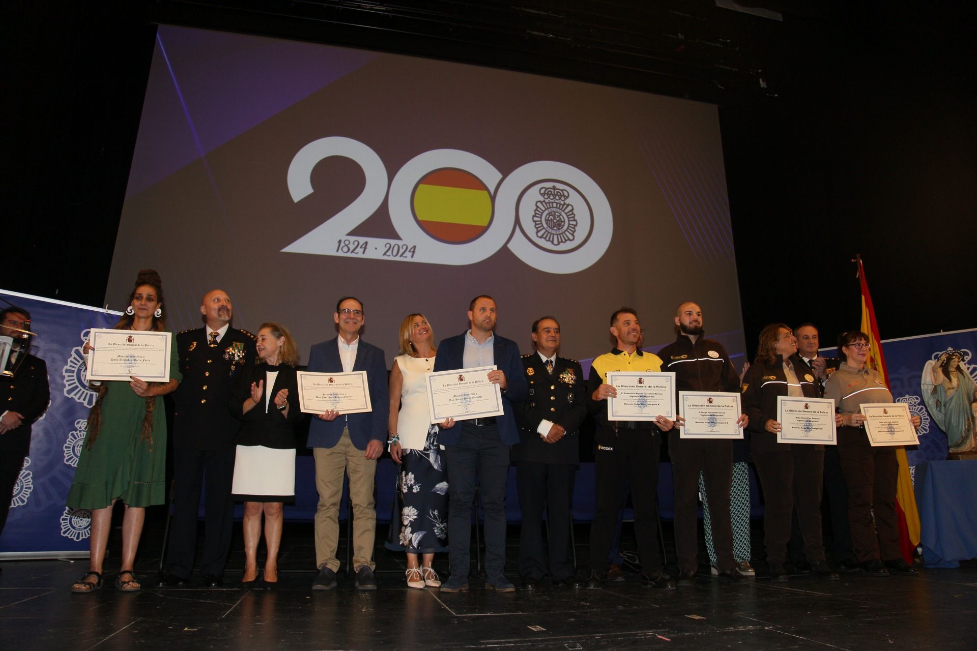 La Policía Nacional celebra en Mérida el día de su patrón