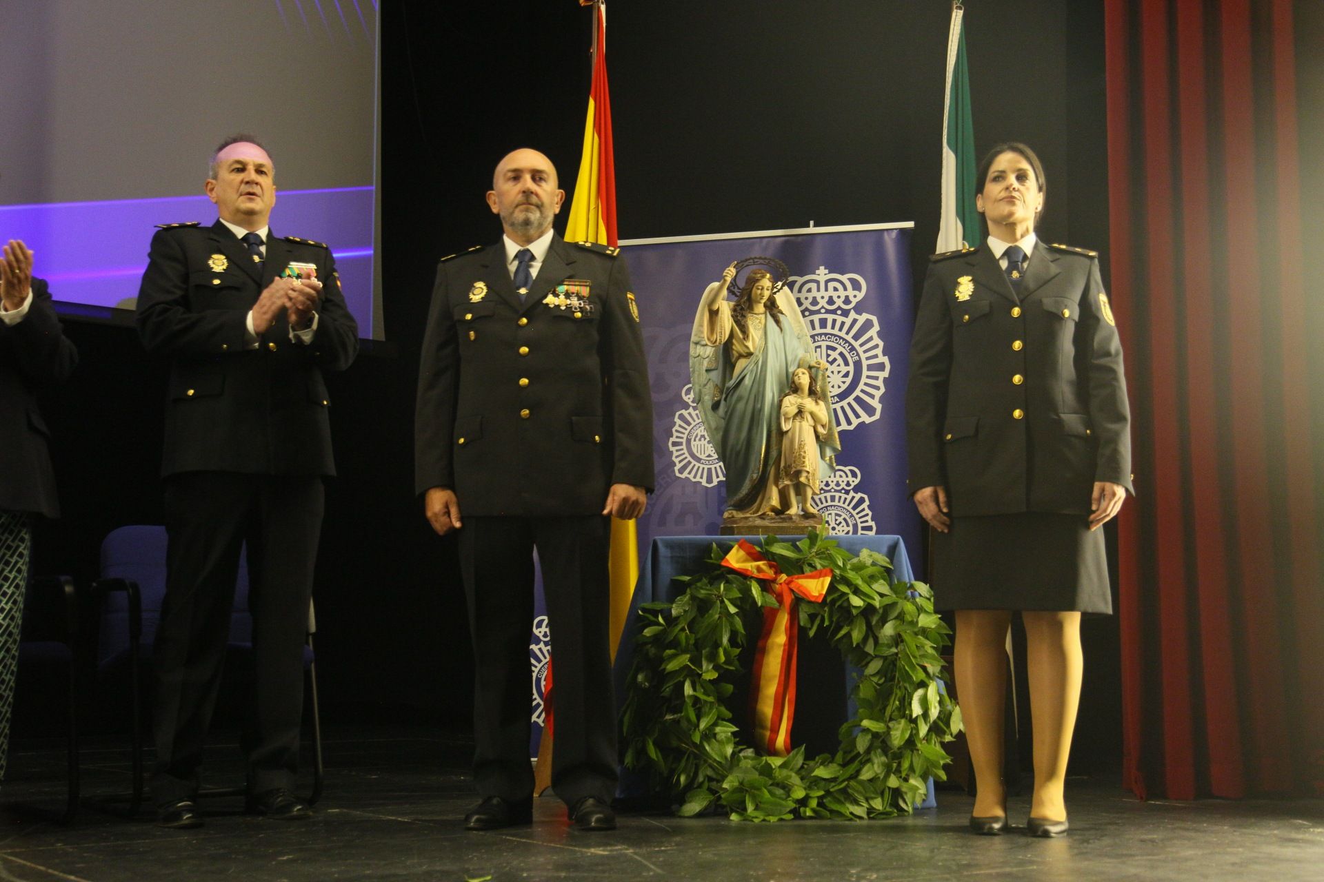 La Policía Nacional celebra en Mérida el día de su patrón