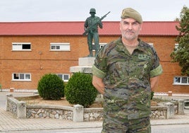 El coronel Kromer dirige el Cefot número 1 de Cáceres.