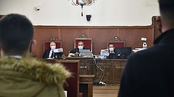 Dos de los miembros de 'la manada de Badajoz' ya han ingresado en prisión