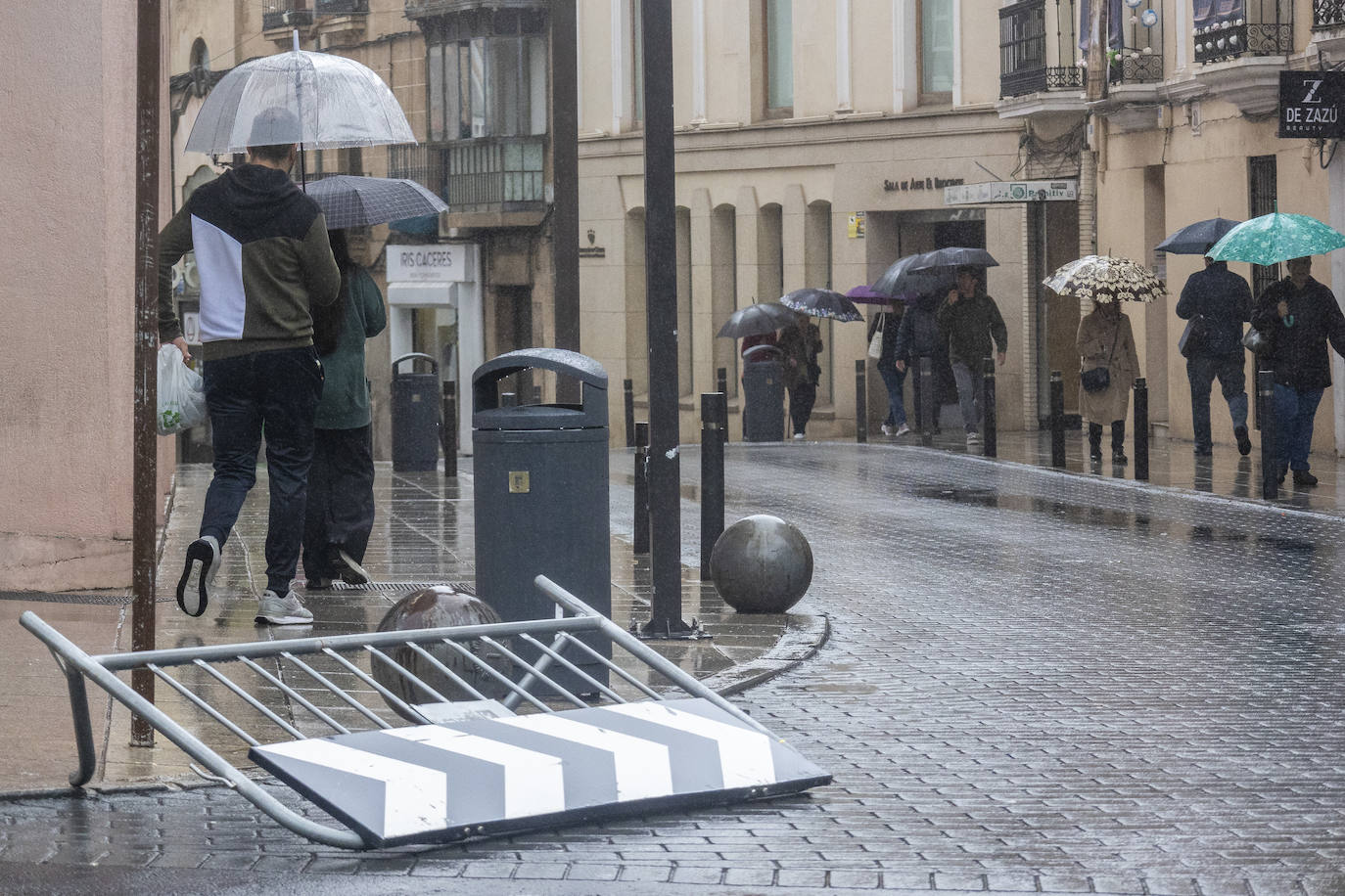Fotos | Así han sido las lluvias de este miércoles en Cáceres