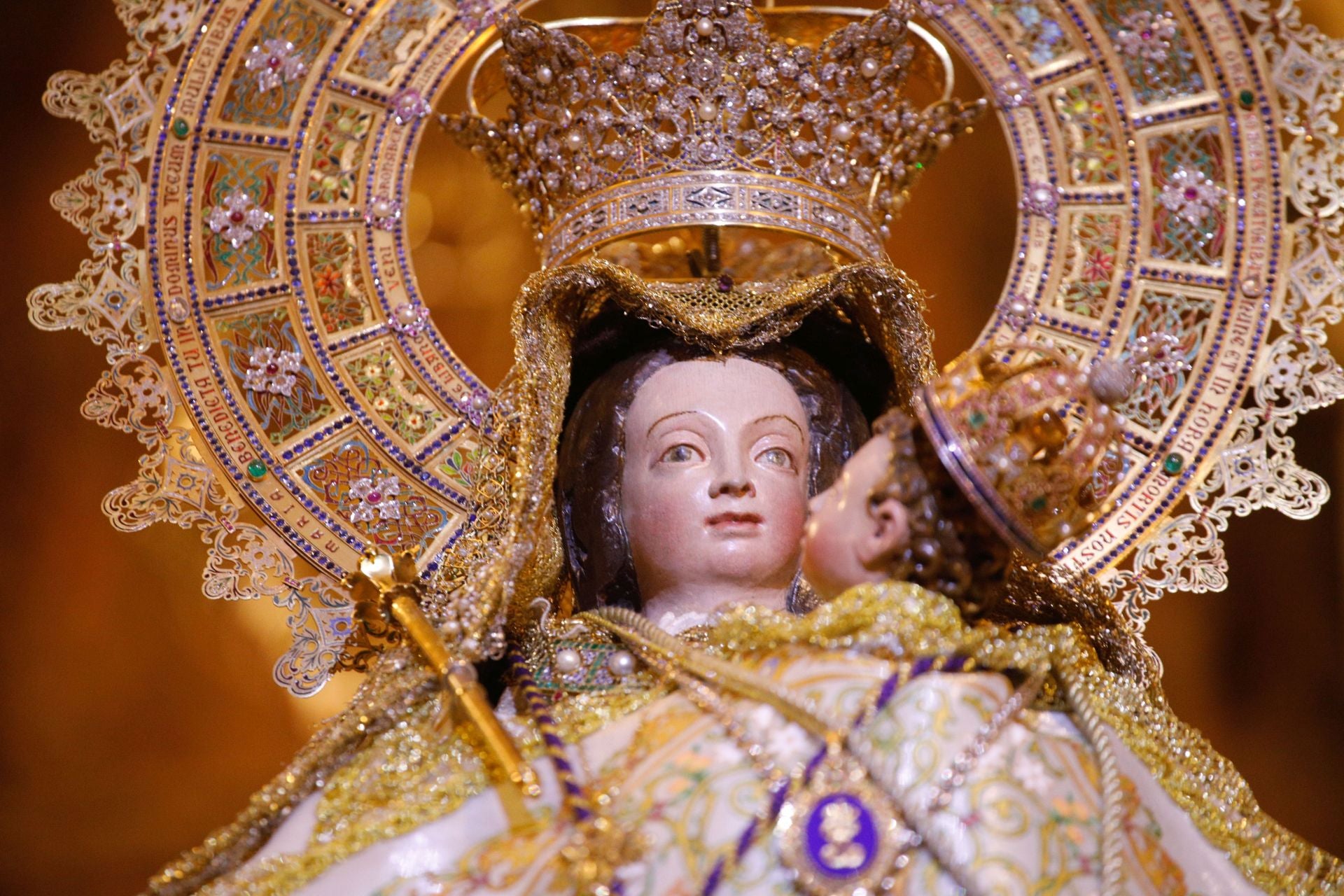 La misa pontifical por el Centenario de la patrona de Cáceres, en imágenes