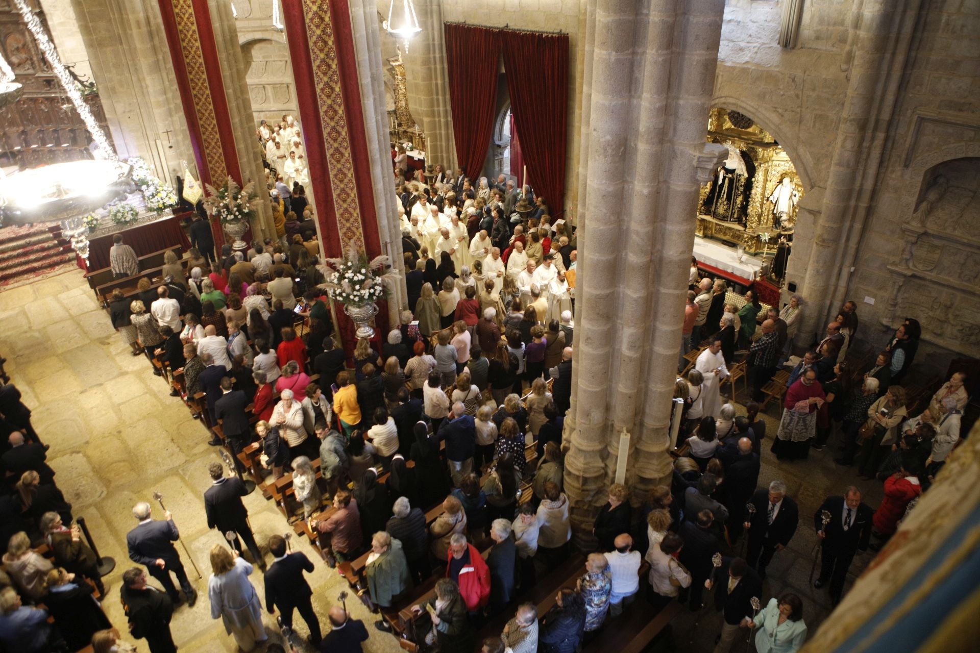 La misa pontifical por el Centenario de la patrona de Cáceres, en imágenes