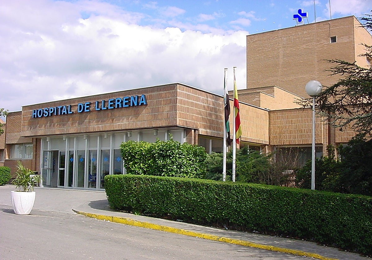 Hospital de Llerena, donde se ha producido una de las dimisiones.