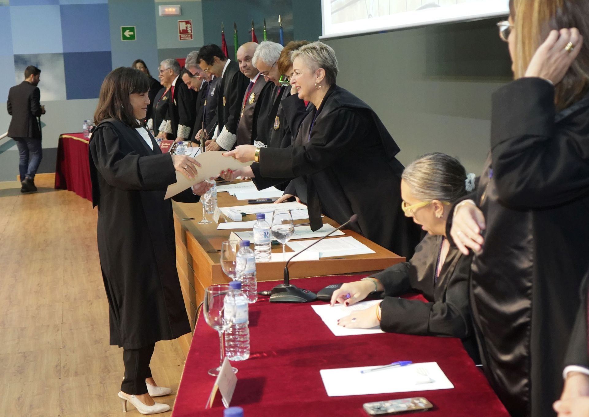 Fotos | Entrega de medallas a abogados veteranos en Badajoz