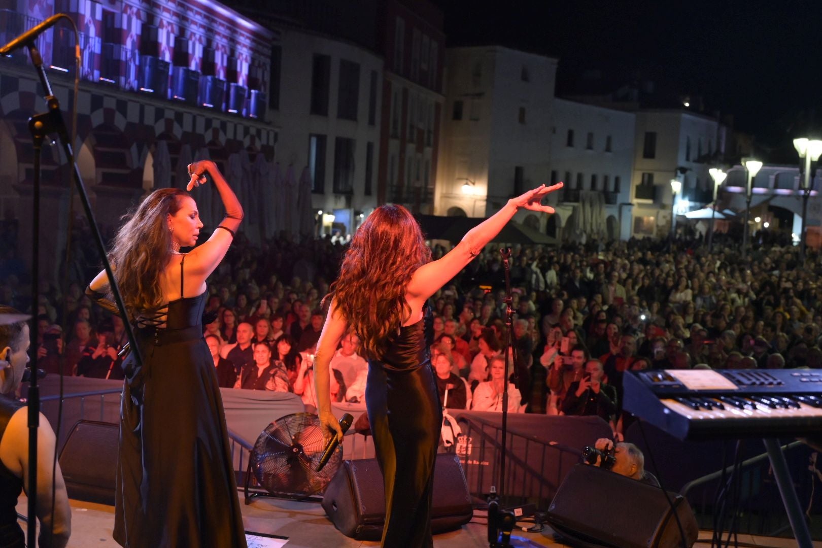 Fotos | Las mejores imágenes del concierto de Azúcar Moreno en Badajoz