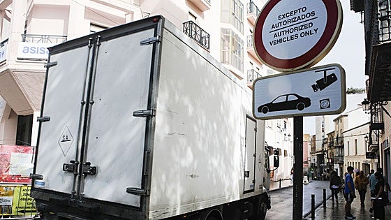 El Ayuntamiento de Cáceres tiene paralizadas más de 800 peticiones de acceso a la nueva zona restringida